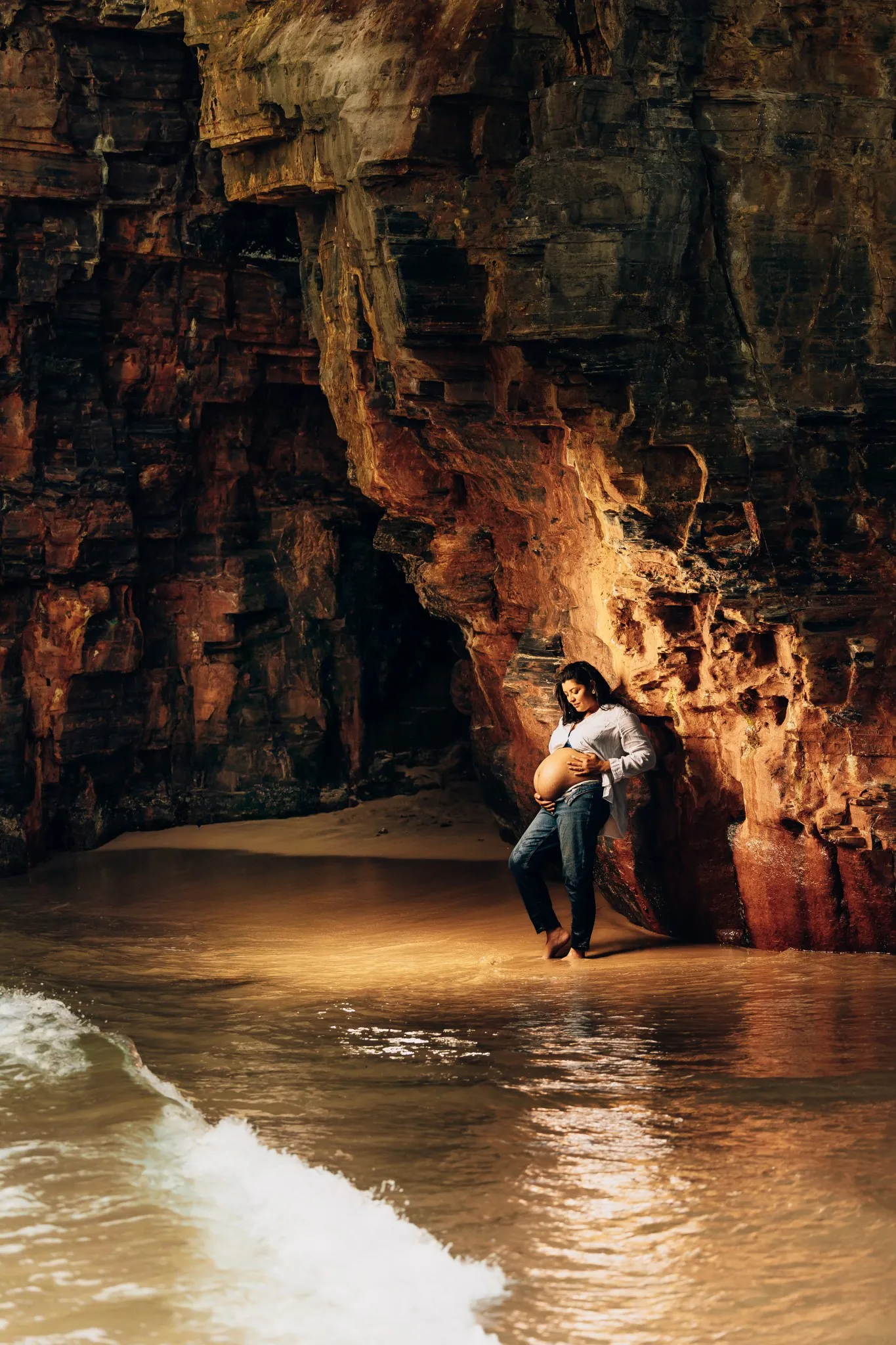 Eagle Productions Maternity Couple Sea Cave Golden Light