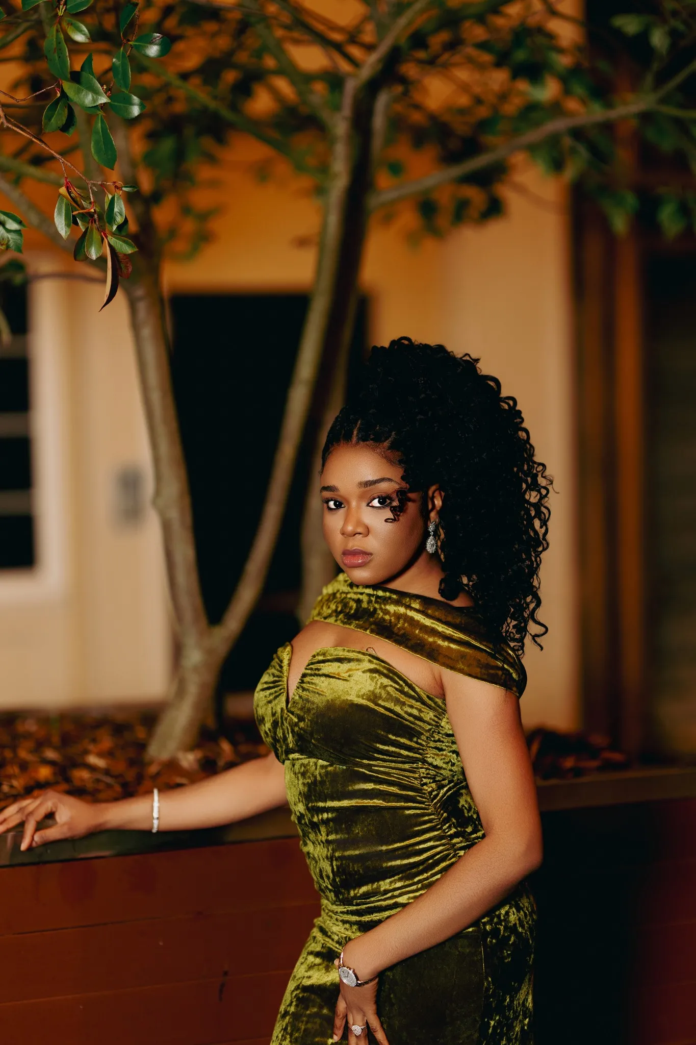 Eagle Productions Portraits Woman Green Dress Garden