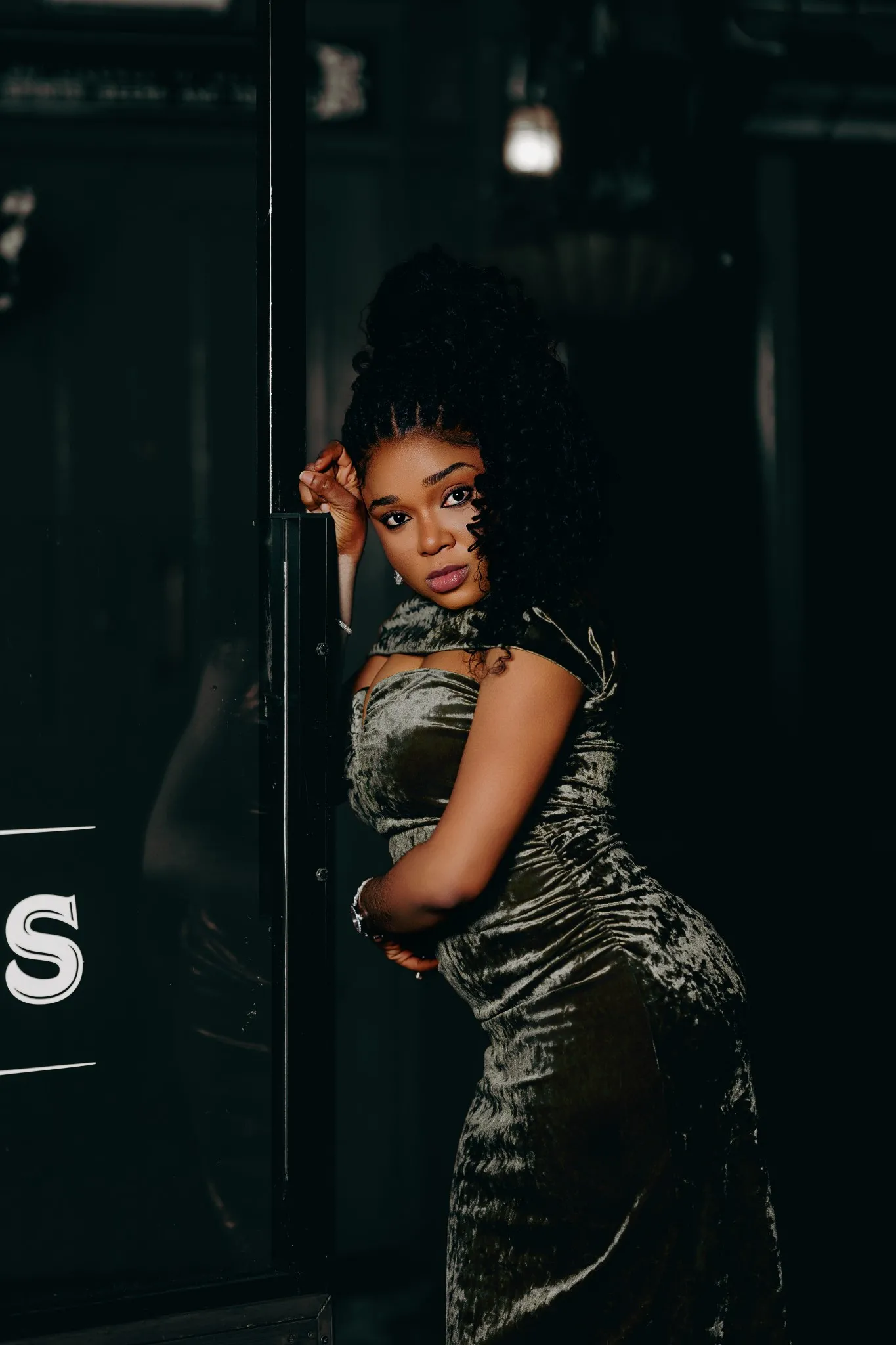 Eagle Productions Portraits Woman Sequin Dress Dark Background